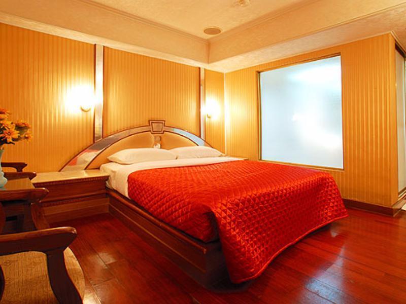 Spring Art Hotel Kaohsiung Bagian luar foto
