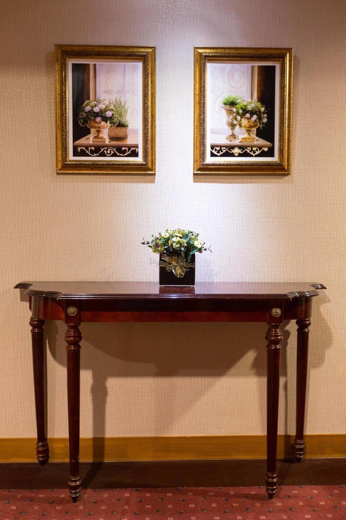 Spring Art Hotel Kaohsiung Bagian luar foto